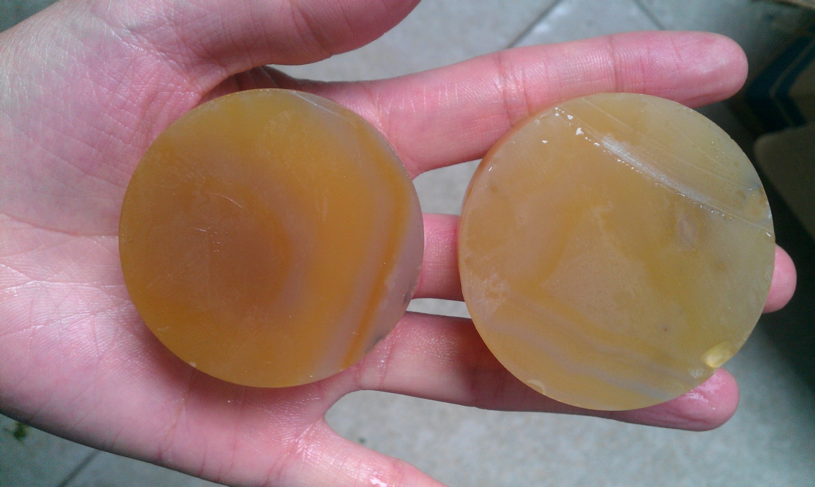 天气太干燥怎么办,玉缺水后会是什么样