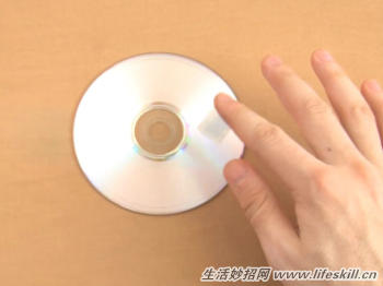 vcd光盘划伤磨损能修复吗,如何修复被划伤的cd光盘