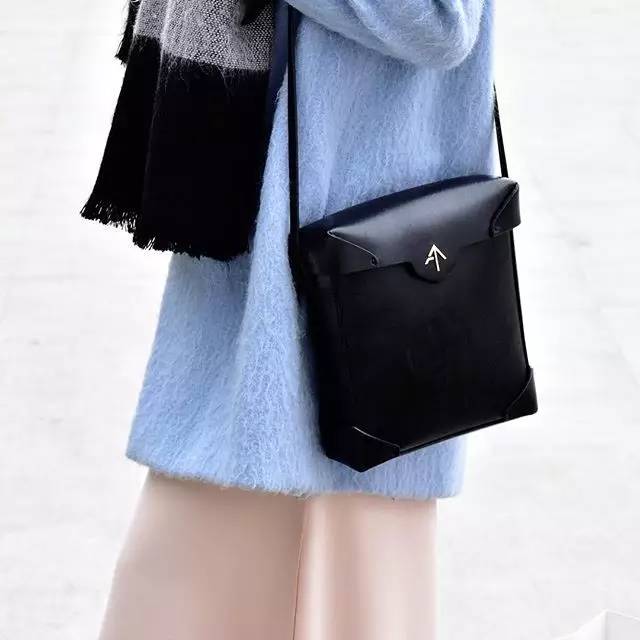 小众和大牌包哪个好用 (好看不贵的小众包实力种草)