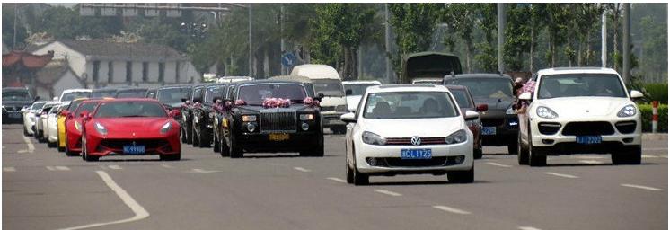 偶遇超跑豪华婚车车队,街头偶遇震撼的车队