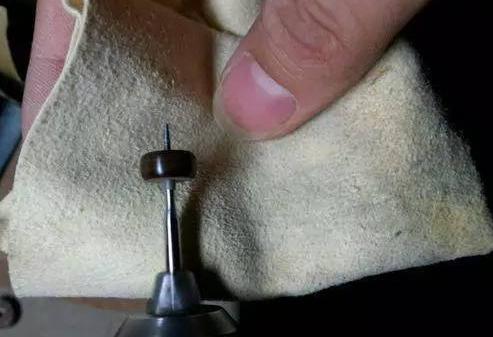 低调才是炫耀：亲手制作椰壳手串详解！