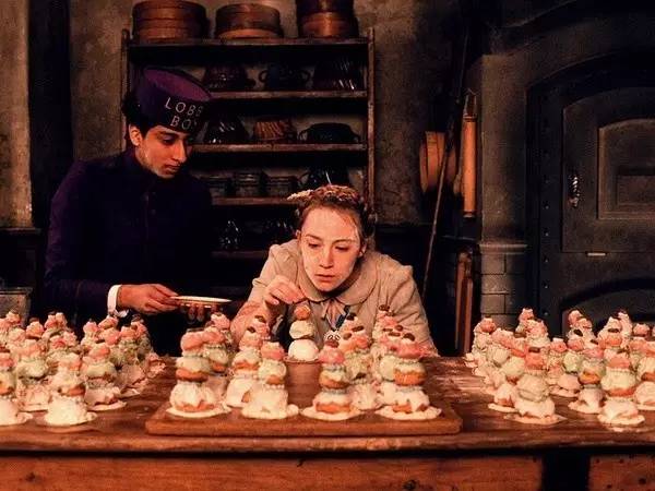 爱丽丝梦游仙境唯美景色,爱丽丝梦游仙境超美场景