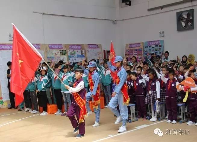 东湖小学红领巾心向党六一儿童节,红领巾心向党欢庆六一画画作品