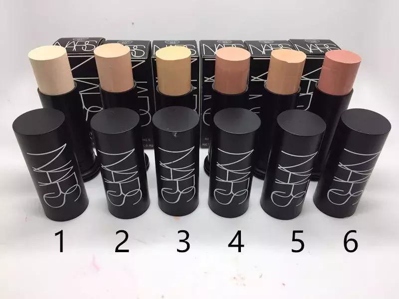 修容修的鼻子一边大一边小,如何修容修的棱角分明