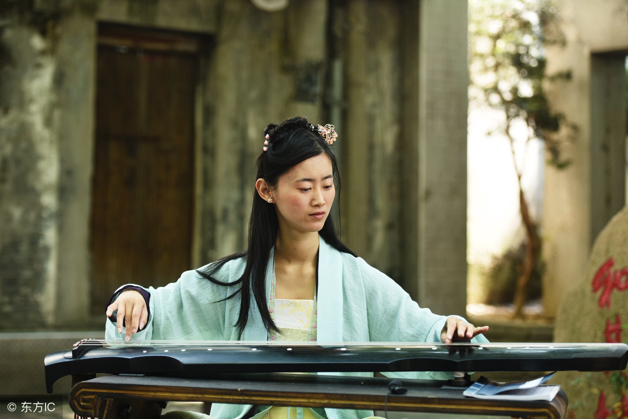 古琴弹不出音怎么回事,学古琴怎么也弹不出来古琴的韵味