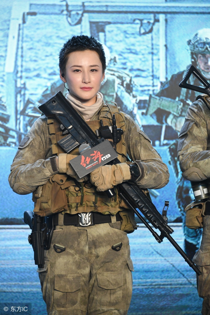 红海行动战狼三部曲,红海行动vs战狼2