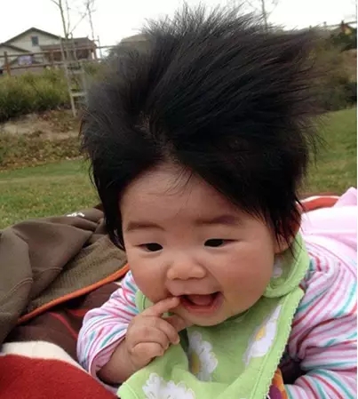 适合小宝宝短头发的发型,今年夏季最流行的儿童发型