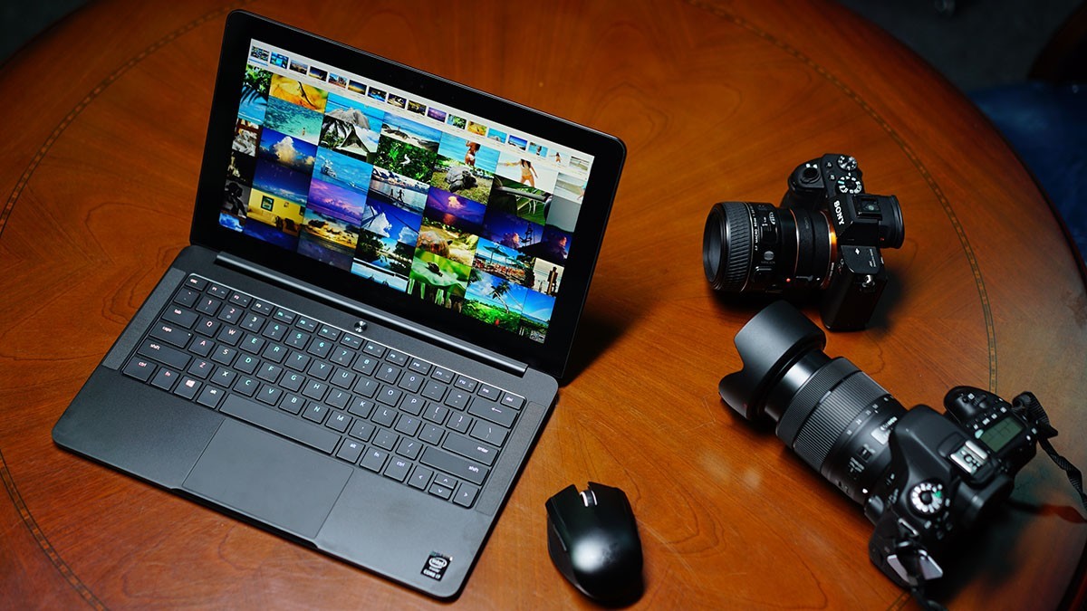 雷蛇灵刃潜行版2017版换电池,雷蛇灵刃13潜行版换固态硬盘