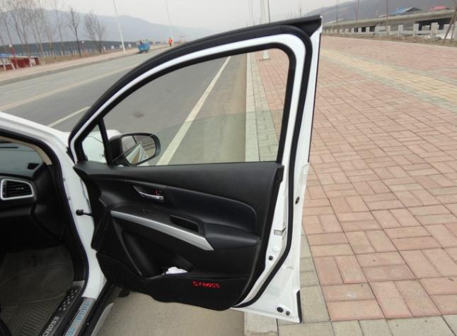 舒适省心空间大燃油车,锋驭1.6l四驱怎么样