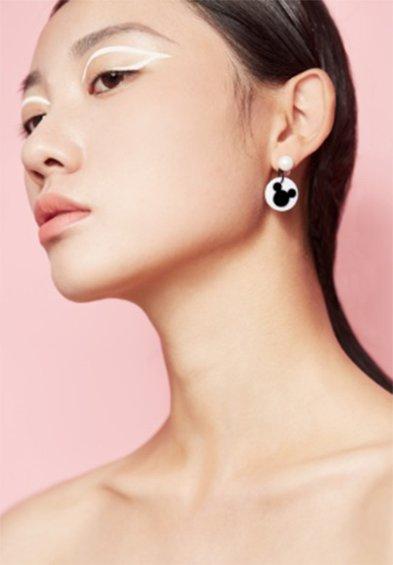 AJIDOU阿吉豆携手迪士尼，共赴上海时装周闪耀派对