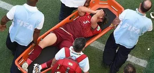 两大巨星悲情离开欧洲杯,盘点欧洲杯已经告别的巨星