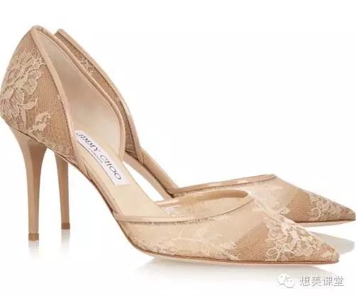 怎么穿高跟鞋显腿细长视频,超长版高跟鞋怎么穿才好看