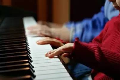 钢琴考级技巧图解,钢琴考级一级g大调练习