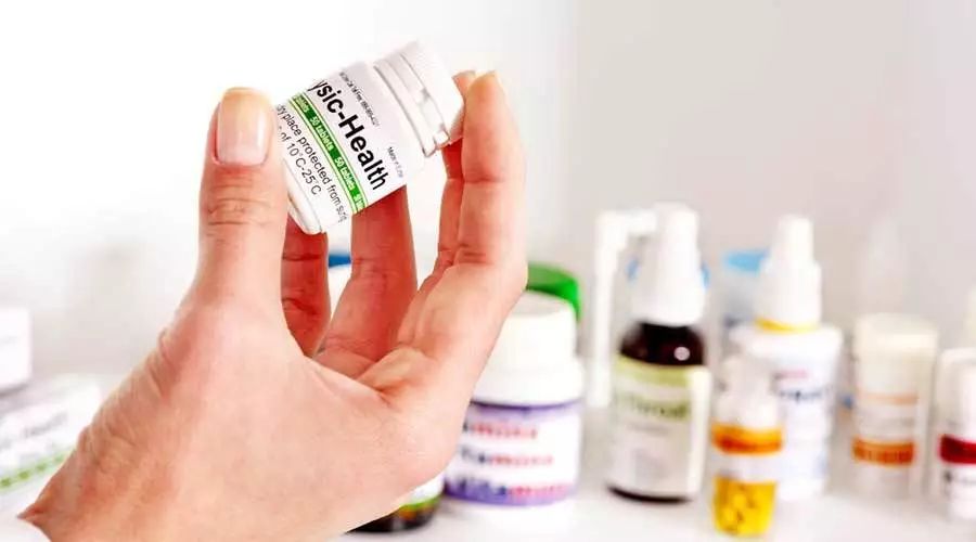 注意这2类止咳药已被列入黑名单 (家长注意这几种止咳药已进黑名单)