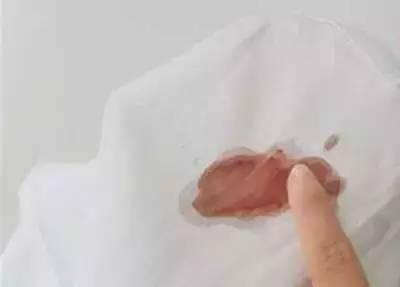 怎么清理粘在身上的口香糖,怎么清理胶水留下的黑污渍