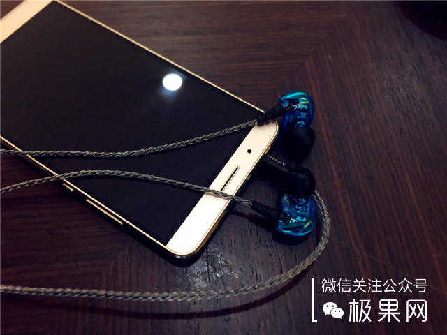 荣耀7i十天使用感受，拍照出众手感细腻