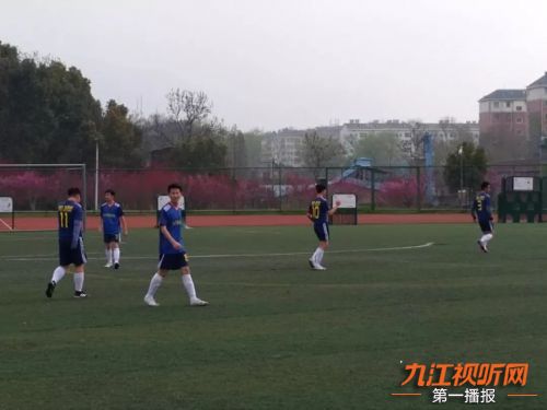 比赛连续输同一个人,比赛输了如何报道