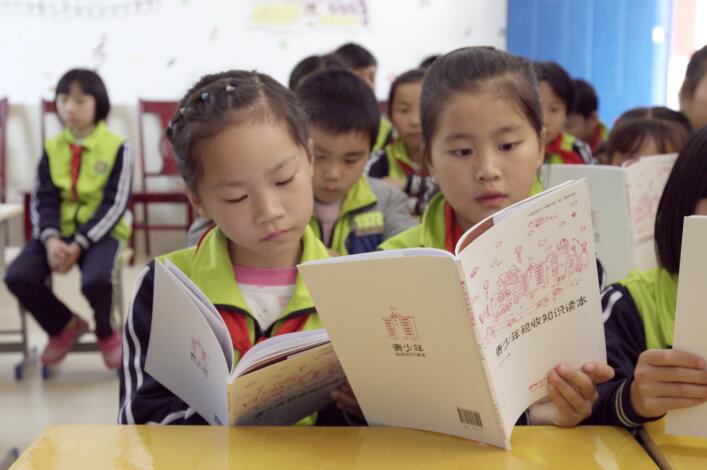 爱心陪伴,爱心陪伴传播正能量