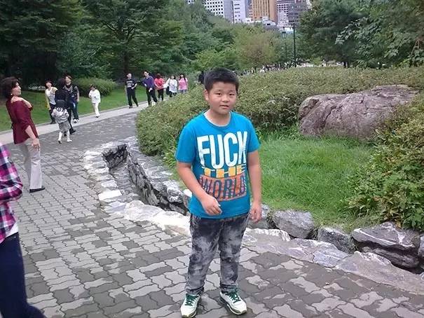 套路太深！我在也不敢买英文T恤了......