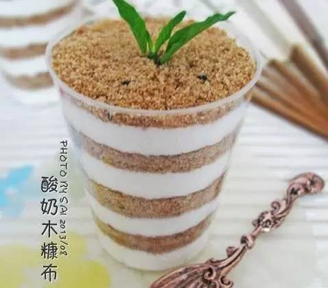 酸奶和面粉怎么做简单又好吃,让酸奶更好吃