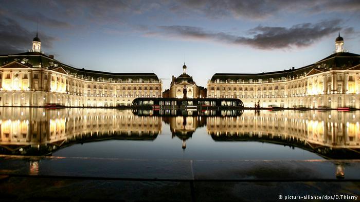 2016欧洲杯首发阵容,2016欧洲杯第一场球赛谁开球