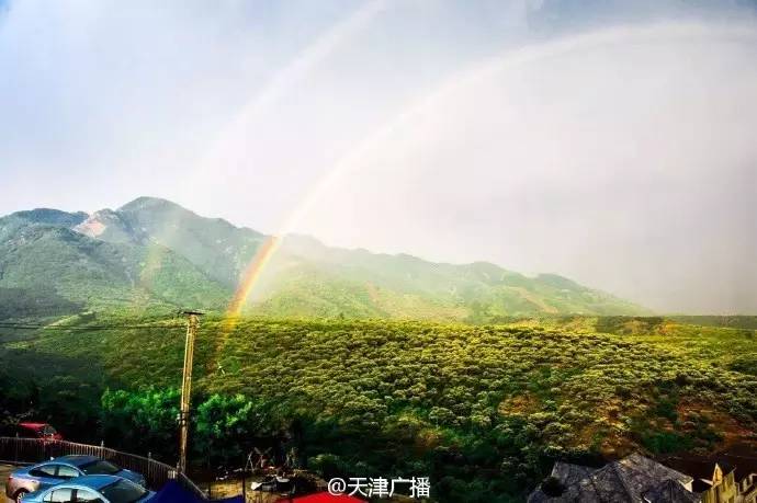 天津大雨下冰雹,天津大雨冰雹齐来袭