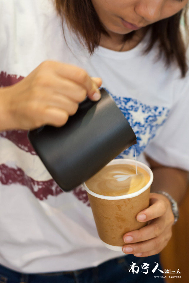 南宁一个人的1天1夜旅游,广西南宁人的一天