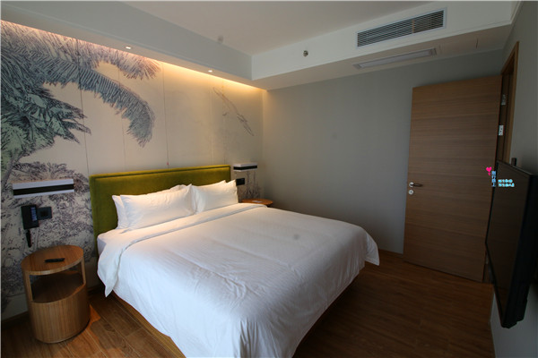 三亚海关希尔顿欢朋酒店,希尔顿欢朋酒店启阳路三亚