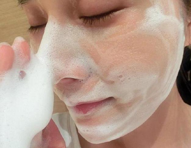 学会这5招变回细滑肌肤,水嫩肌肤最省钱的方法