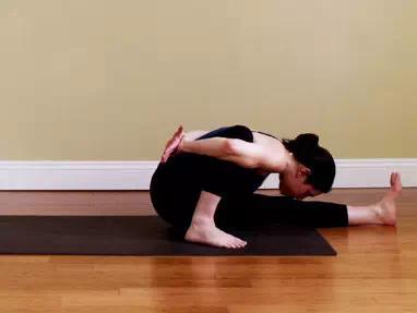 女生小腿肌肉发达怎么减,女生小腿肌肉很发达