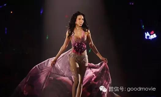 她曾与梁朝伟相恋6年,曾与周星驰合作多部电影