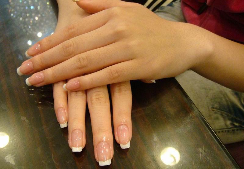 只需要一张纸怎么做美甲,只需四步的画