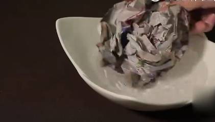 夏天的凉鞋穿着磨脚怎么办,夏天凉鞋磨脚怎么修补