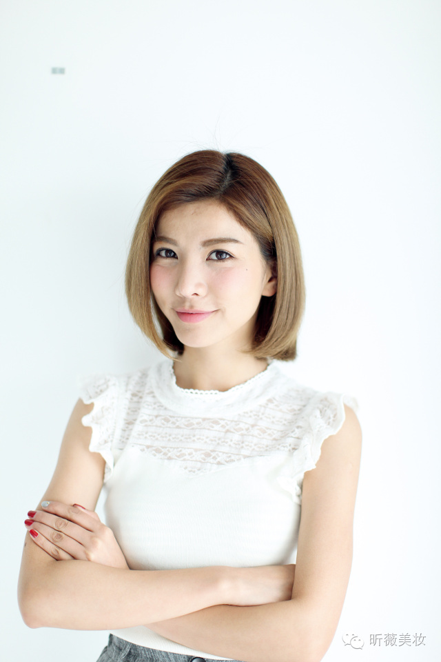 毕业季小清新证件照最佳妆容,毕业证件照妆容与发型