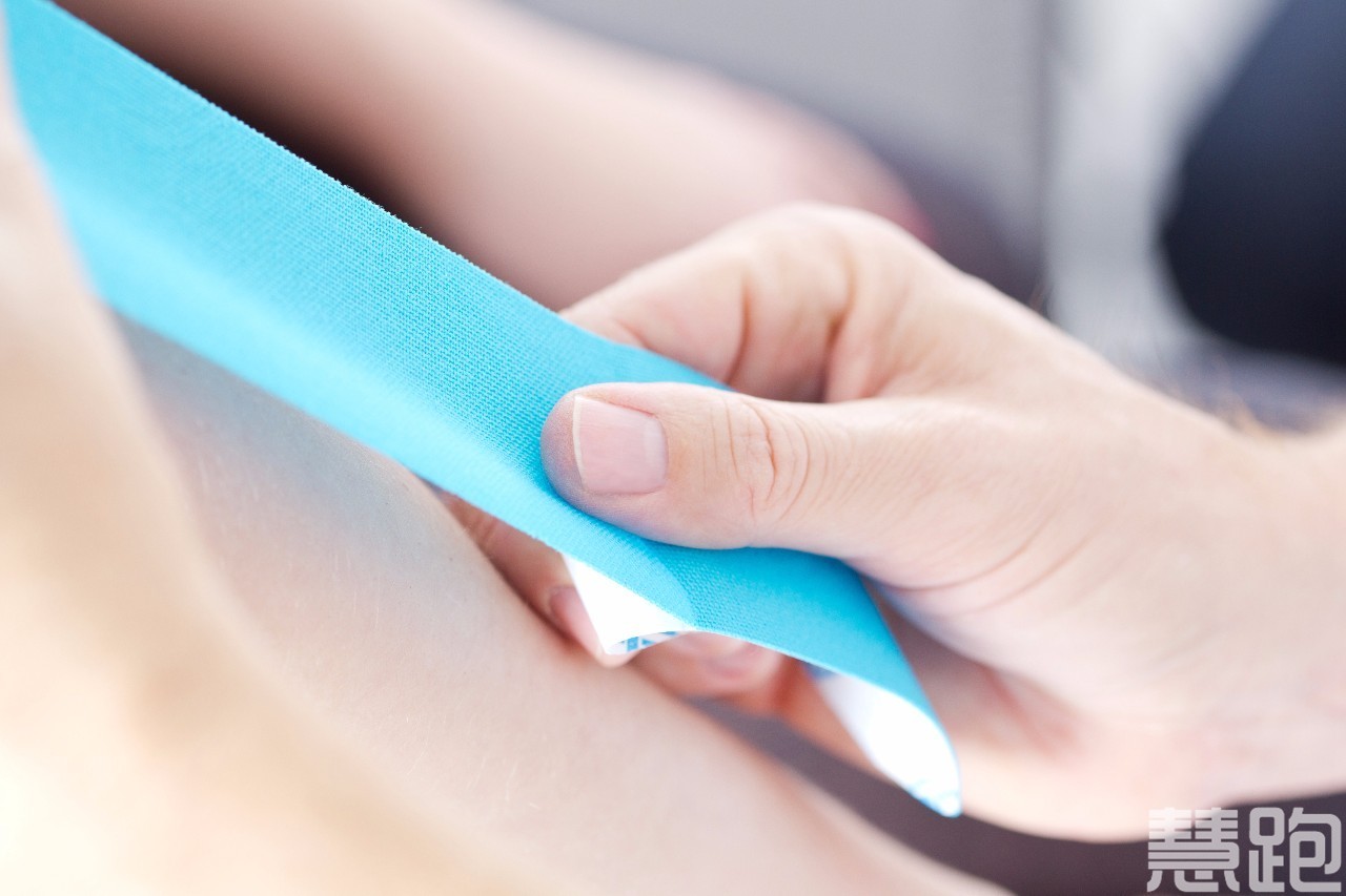 肌贴怎么打有利于跑步的发力,跑马肌贴教学