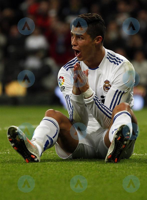 足球鞋nike传奇系列,耐克刺客cr7足球鞋推荐