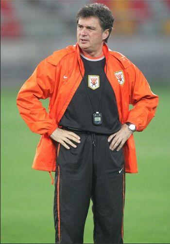 拿什么拯救你我的队友,鲁能历任主教练排名