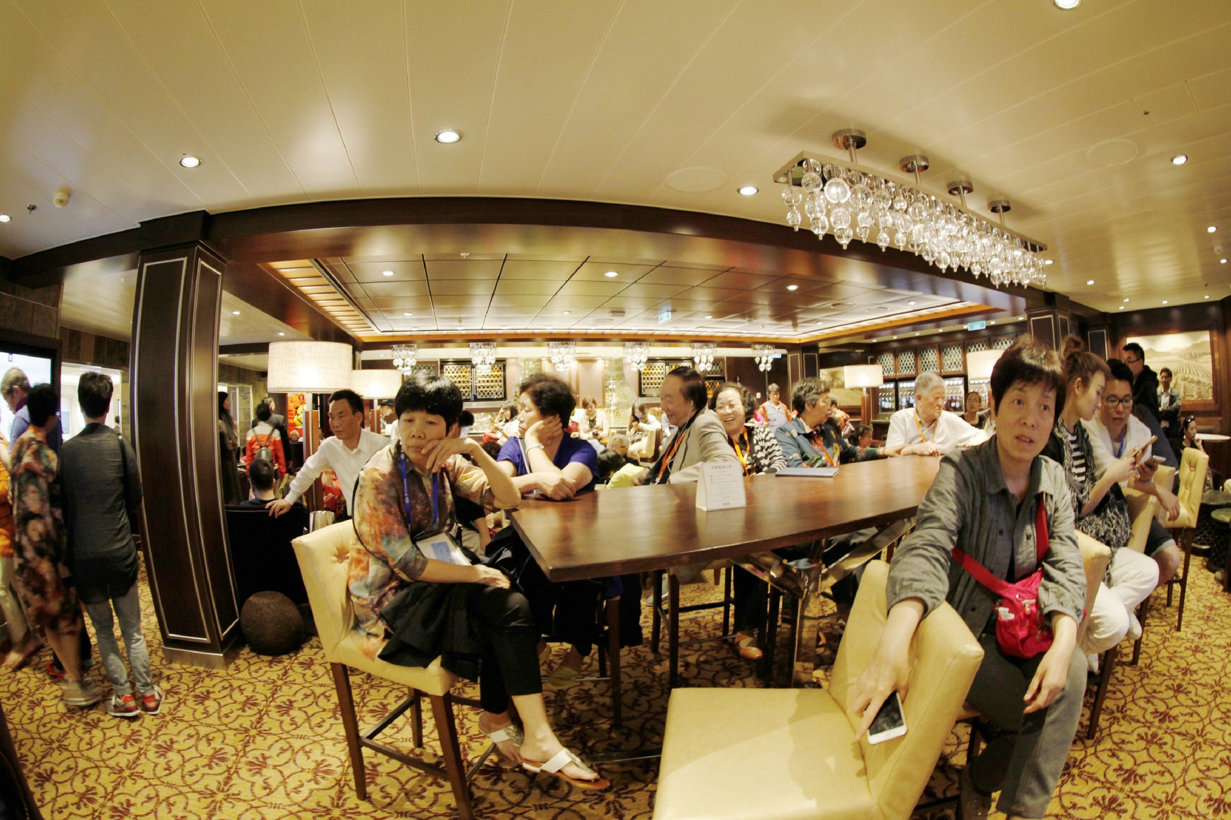 海洋量子号邮轮攻略视频,海洋量子号自由行攻略