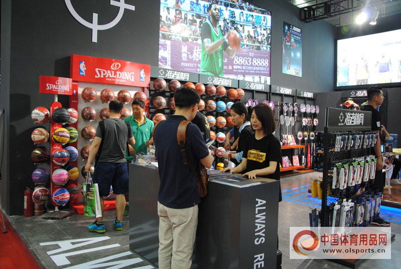 体博会四顾榕城运动鞋服品牌“福地”竞风采