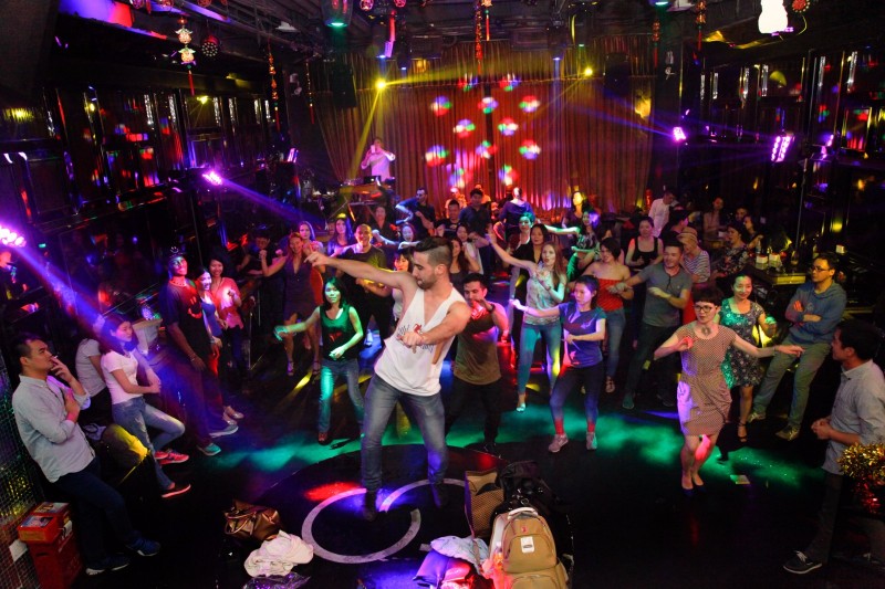 骞垮窞涓夋邯鐪嬬悆閰掑惂,瀵绘壘hiphop閰掑惂