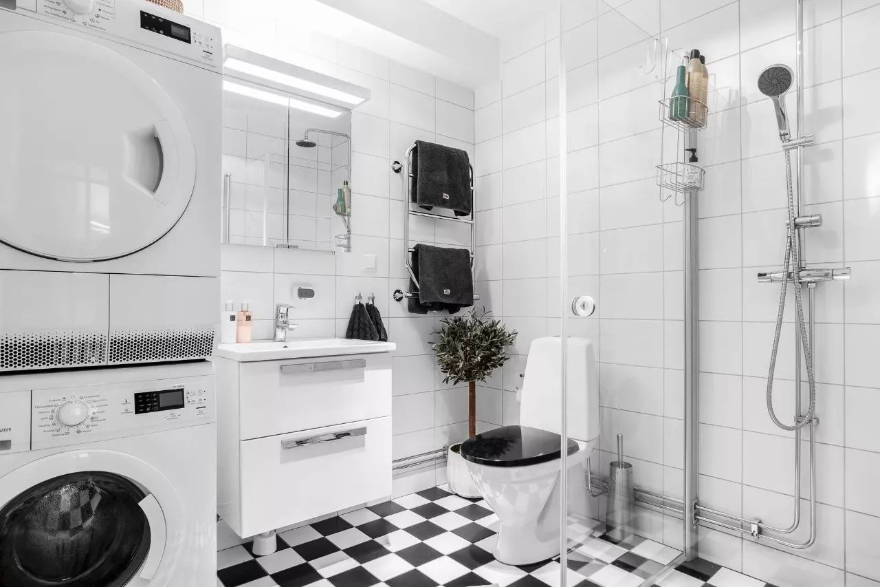 洗浴用玻璃隔断还是浴帘隔断,玻璃隔断和淋浴房有什么区别