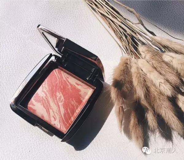 这些美好的彩妆，请给我来十箱