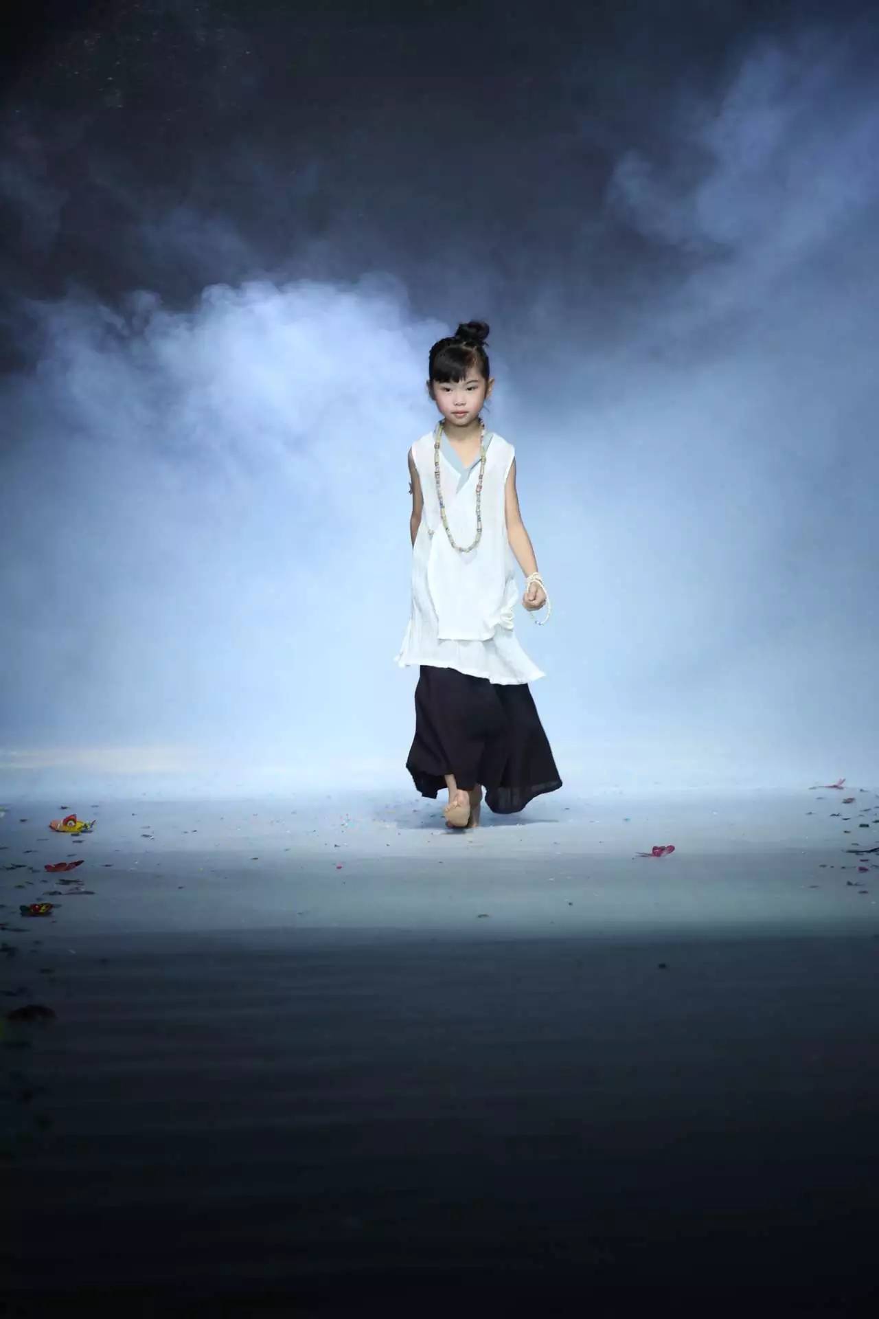 设计师童装6-12岁,比较出名的童装设计师