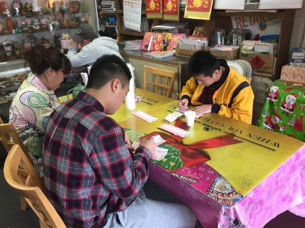 在美国买彩票中奖回国还交税吗,在美国买彩票回国交税吗