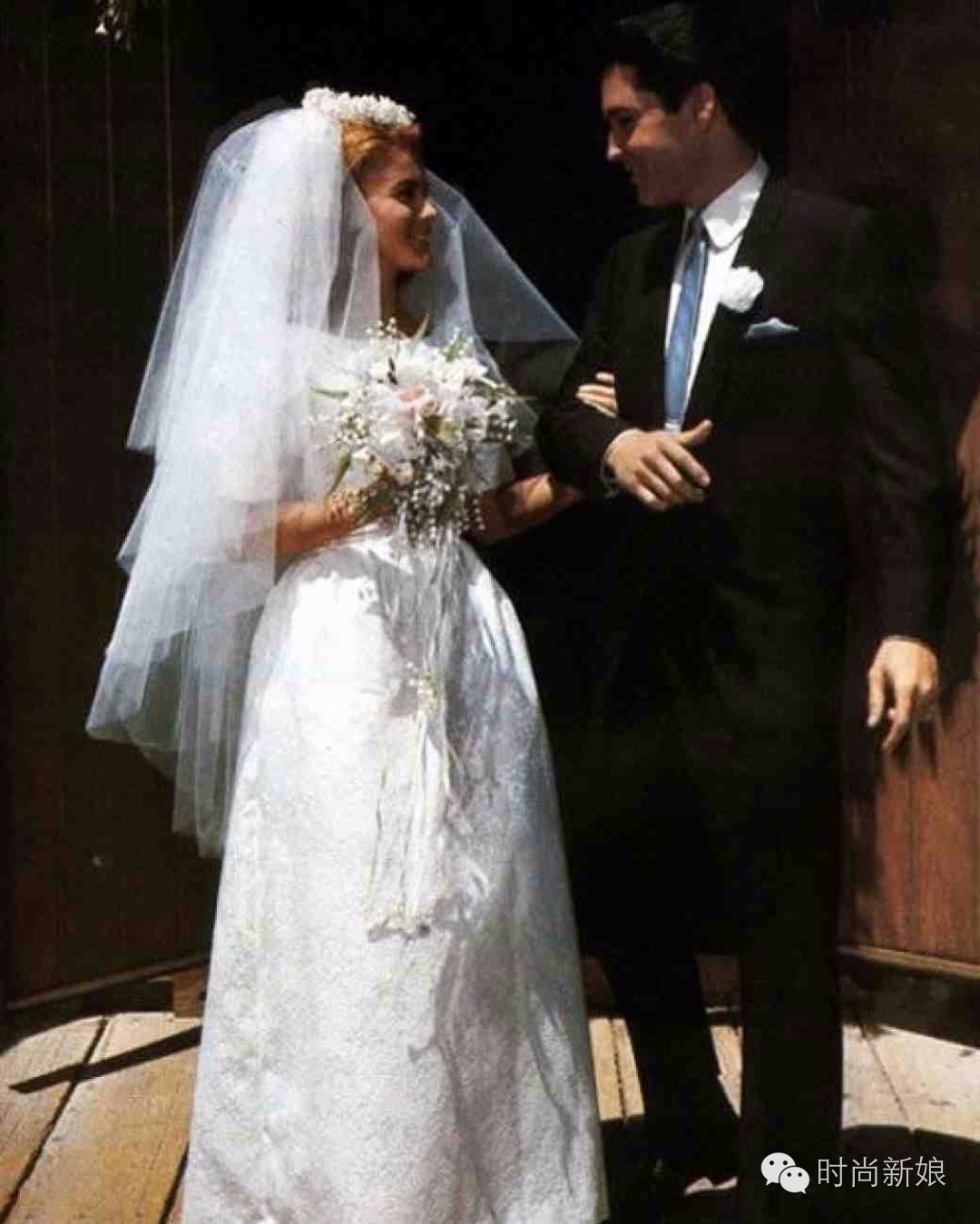 回顾一下20多年前穿婚纱的造型,婚纱电影中最经典的6款婚纱