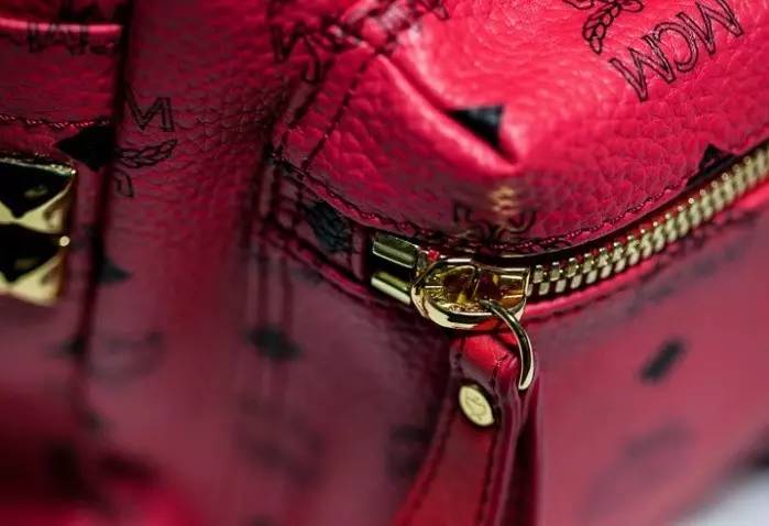 新款mcm双肩包樱花粉,剁手党好物分享