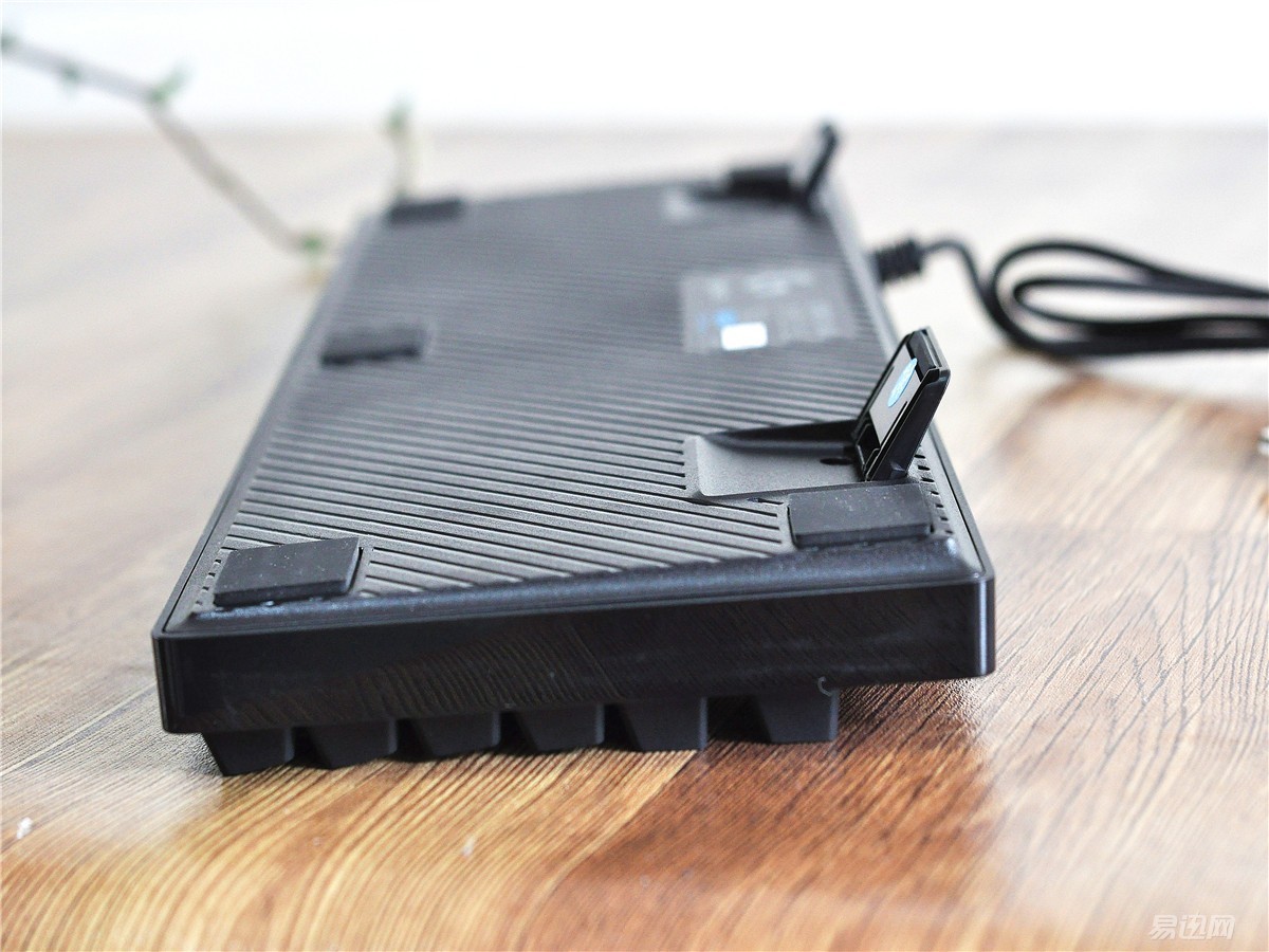 罗技g610青轴和海盗船k68青轴,罗技青轴键盘g610