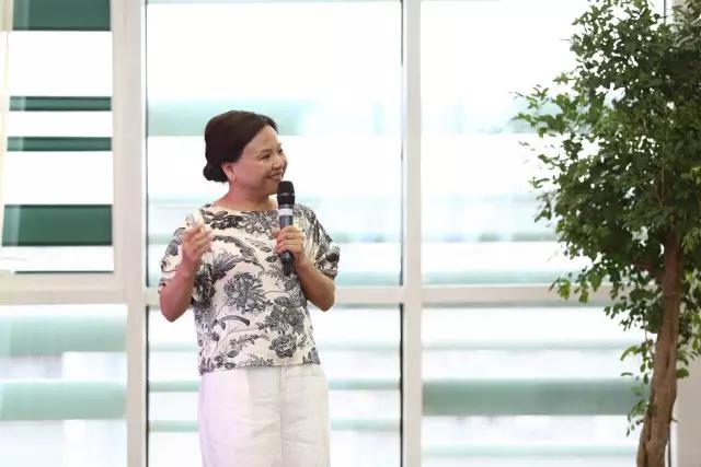 奥巴马妹妹谈哥哥,奥巴马的妹妹是做什么的