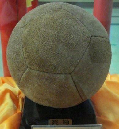 看欧洲杯足球图片,看欧洲杯学知识