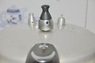 快！拿个大点的盆子，接住我的口水！